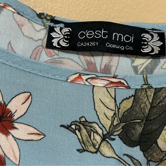 C’EST MOI FLORAL BLOUSE RUFFLED SLEEVY IN SIZE MEDIUM - Picture 6 of 8